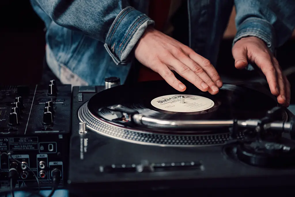 What is a DJ license, and do you need one? - Thimble